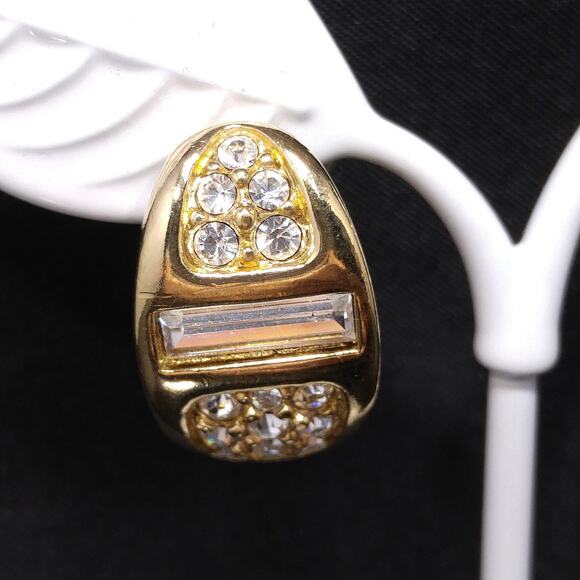 Vintage Savvy by Swarovski Gold Tone Earrings Clear Crystal 1980s on Card - Picture 3 of 10